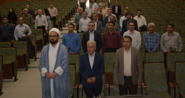 مراسم تقدیر از اساتید نمونه آموزشی  و سرآمدان آموزشی و فرهنگی همزمان با بزرگداشت روز معلم و تجلیل از مقام استاد